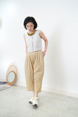 Minimal checked vest