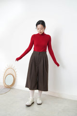 Brown cropped trousers