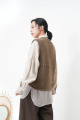 Brown alpaca vest in round hem