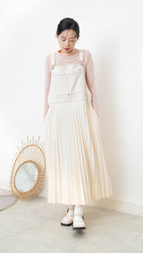 Cream worker pleats skirt with red outline stitches