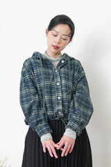 Pastel blue soft inner in loose collar