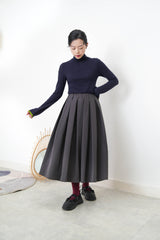 Charcoal detail pleats skirt in elastic waist