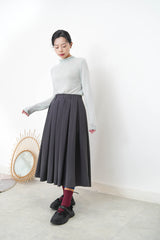 Charcoal detail pleats skirt in elastic waist