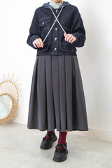 Charcoal detail pleats skirt in elastic waist