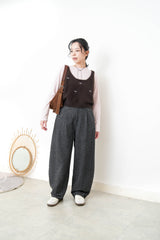 Charcoal wool trousers in cone shape with belt