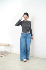 Grey layers top in contrast color