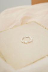 Silver & pearl ring