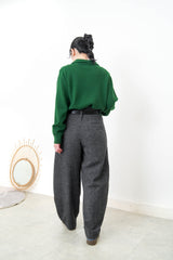 Green fine wool sweater in round collar