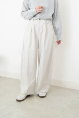 Light grey barrel pants