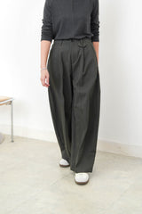 Dark green barrel pants