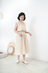 Pastel peach vest in elastic waist