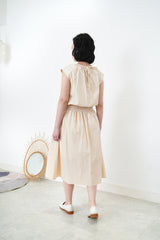 Pastel peach vest in elastic waist