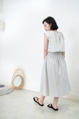 Pastel grey vest in elastic waist