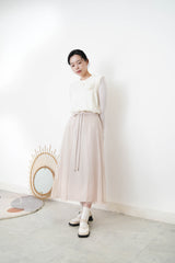 Ivory knit vest in premium 3D floral