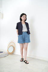 Denim shorts in elastic waist