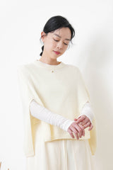 Ivory knit elegant cape