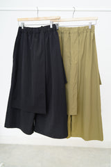 Wide leg trousers w/ detail layering