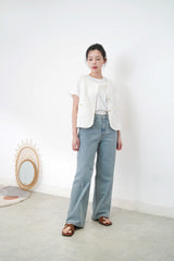 White premium vest w/ round hem