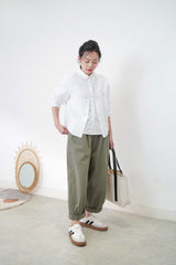 White detail layering shirt w/ red stitching