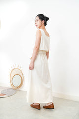 Ivory buttons skirt w/ waist pockets