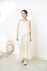 Cream ruffle collar vest in mesh layering
