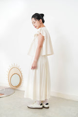 Beige pleats blouse w/ ruffle sleeves