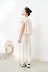 Beige pleats blouse w/ ruffle sleeves
