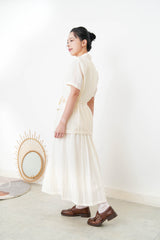 Cream short sleeves linen blazer w/ belt