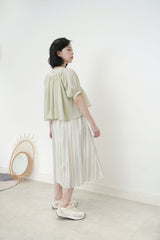 Ruffle blouse in crop cut