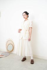 Cream short sleeves linen blazer w/ belt