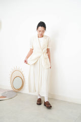 Cream short sleeves linen blazer w/ belt