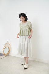 Ruffle blouse in crop cut