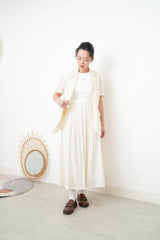 Cream short sleeves linen blazer w/ belt