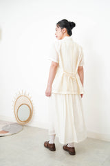 Cream short sleeves linen blazer w/ belt