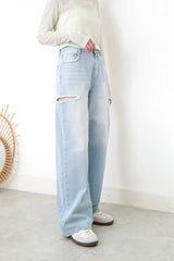 Light blue wide leg jean w/ stitching details