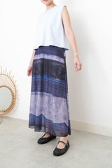 Blue elastic waist skirt in painting print