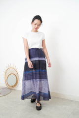 Blue elastic waist skirt in painting print