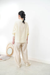 Yellow thin shirt w/ contrast outline