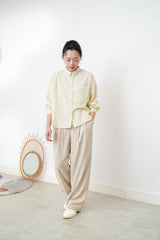 Yellow thin shirt w/ contrast outline