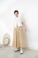 White knot crop vest in round hem