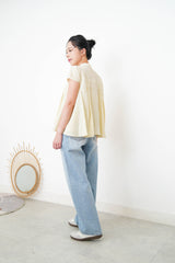 Blue wash out straight cut jeans