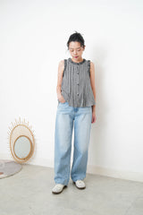 Blue wash out straight cut jeans