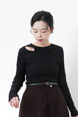 Leather belt with heart pendant