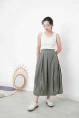 Ivory vest with flower embroidery