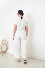 White curve cut trousers w/ outline stitches
