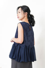 Cutout embroidery in chiffon hem