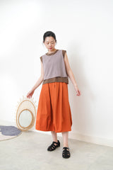 Brown vest in mesh contrast layer vest