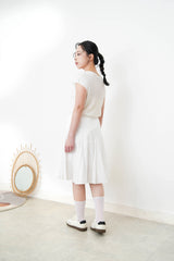 White A line peplum skirt w/ embroidery