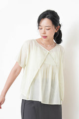 Light green linen set in 2 ways