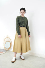 Cardigan w/ heart shape buttons